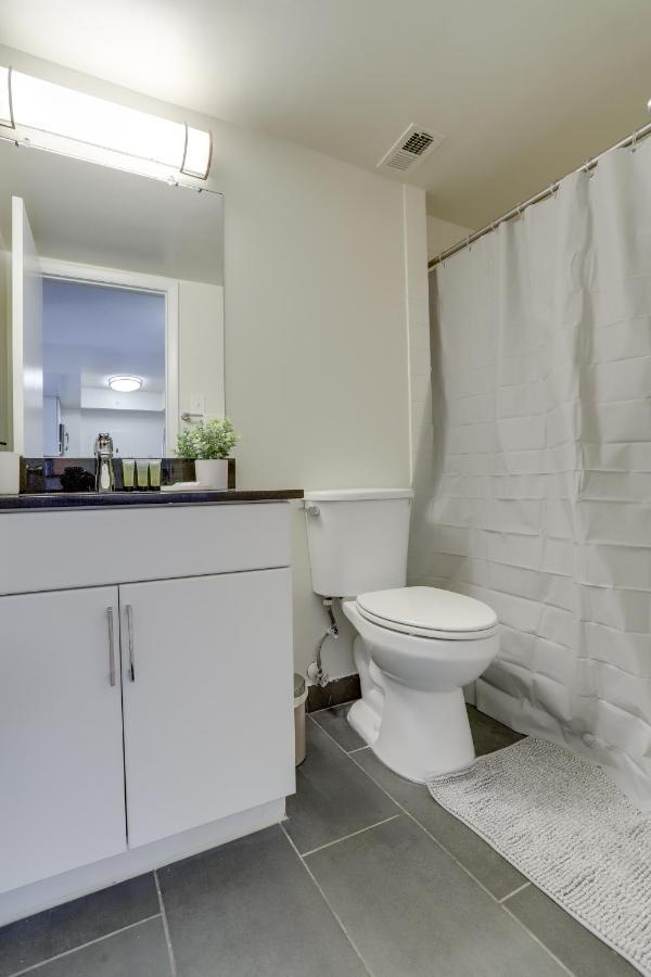 Stylish And Charming Apartment In Pentagon City Arlington Extérieur photo