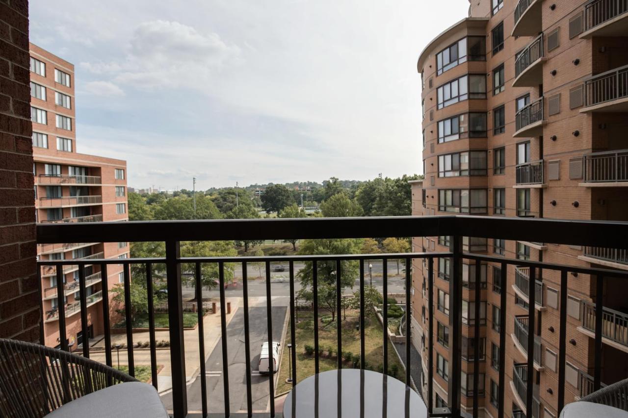 Stylish And Charming Apartment In Pentagon City Arlington Extérieur photo